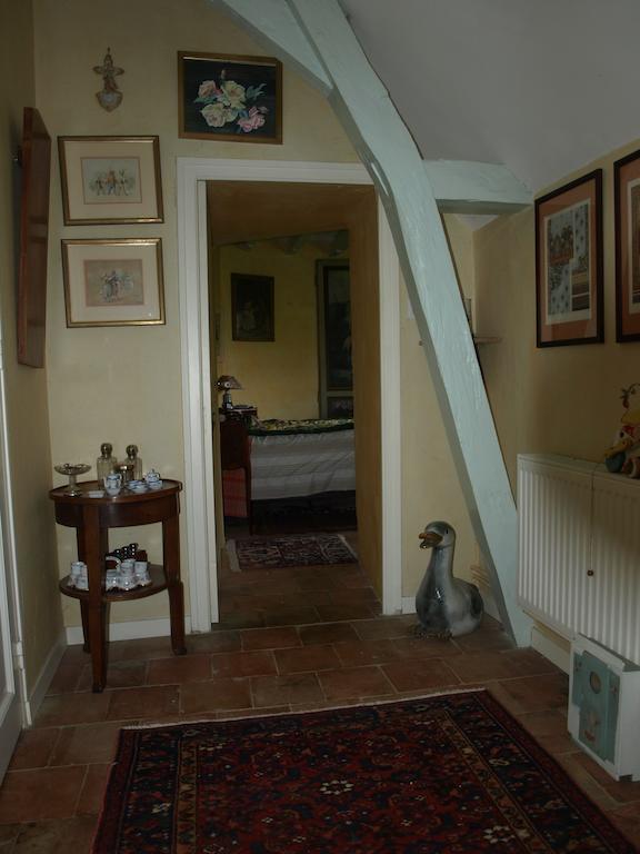 Le Vivier Hotel Challes Екстериор снимка